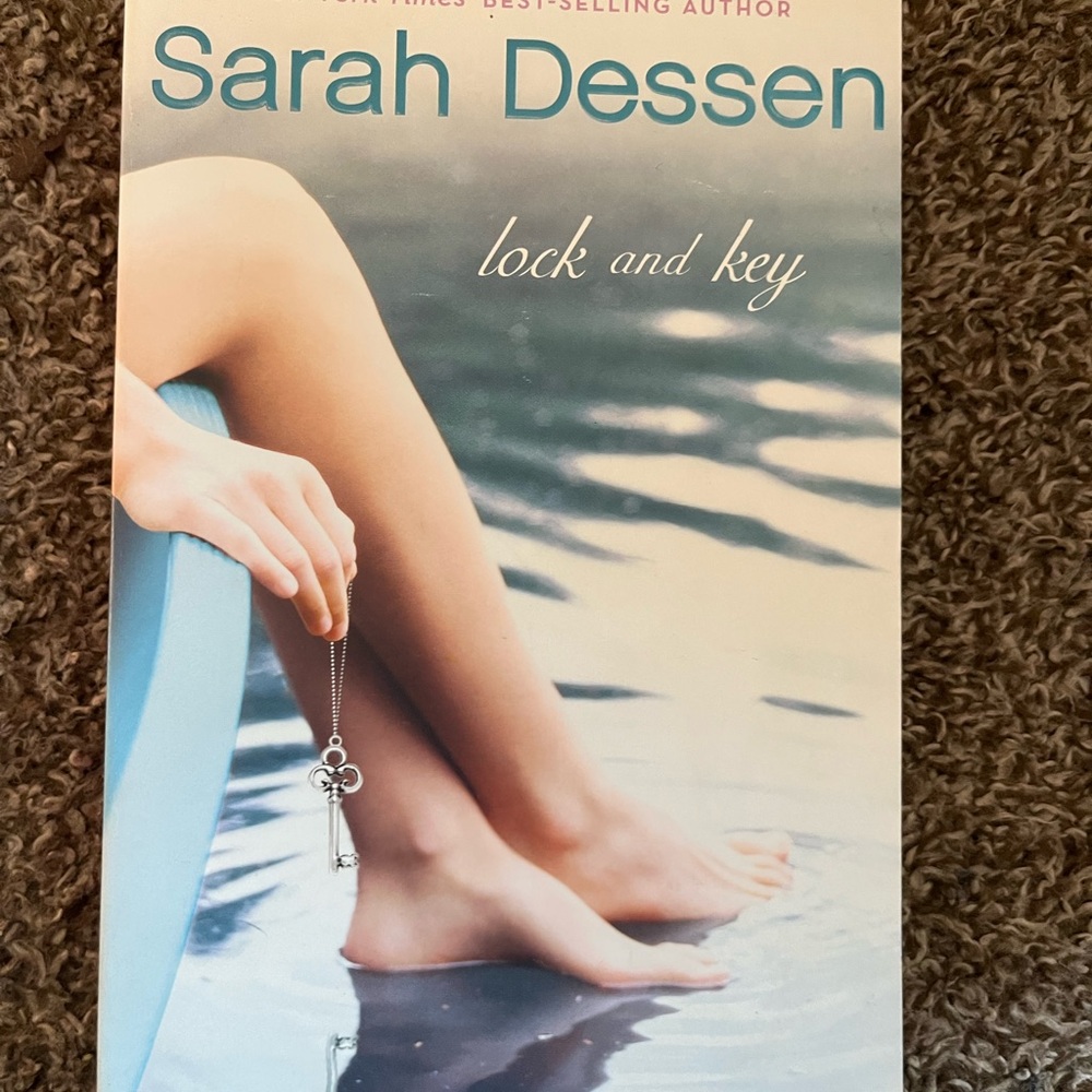 Sarah Dessen "lock and key" Paperback Book
